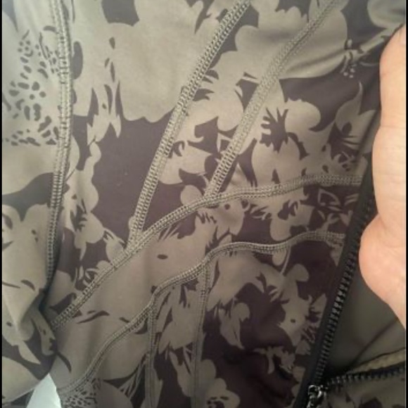 Lululemon Define Jacket size 4 - Picture 3 of 3